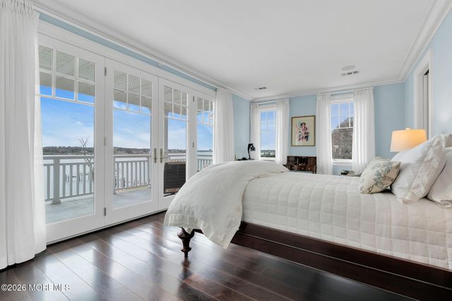 734 Navesink River Road, Red Bank, NJ 07701