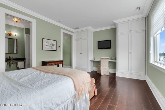 734 Navesink River Road, Red Bank, NJ 07701