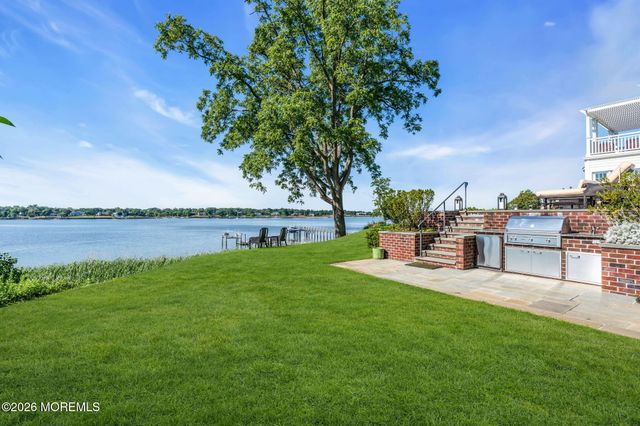 734 Navesink River Road, Red Bank, NJ 07701