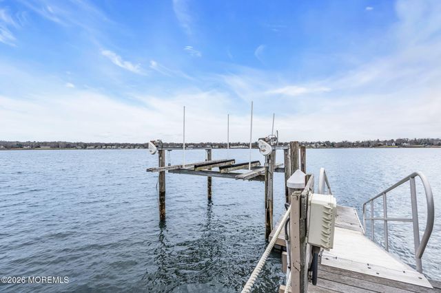 734 Navesink River Road, Red Bank, NJ 07701