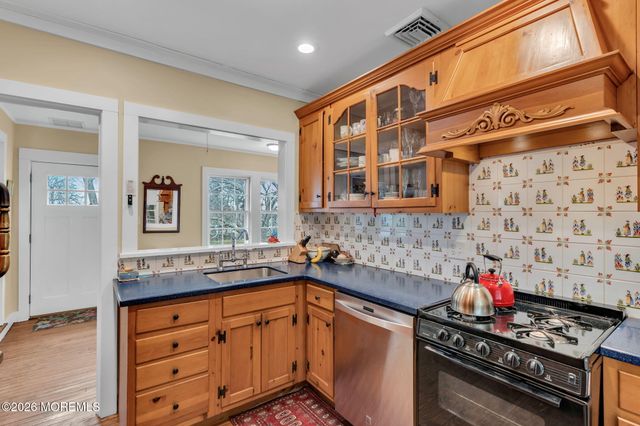 734 Navesink River Road, Red Bank, NJ 07701