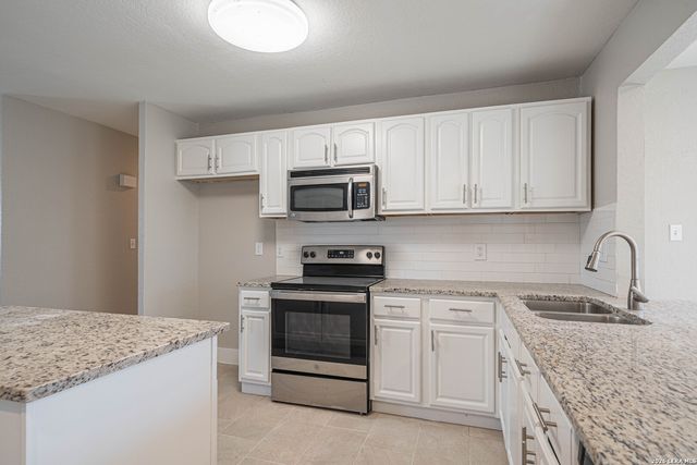 7334 GLEN HART, San Antonio, TX 78239