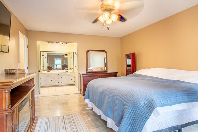 7708 Ridge Bay Drive, Hixson, TN 37343