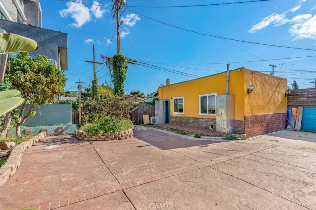 4012 S Budlong Avenue, Los Angeles, CA 90037