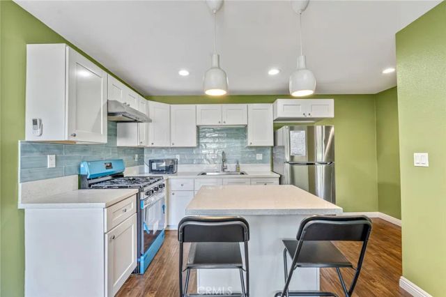 4012 S Budlong Avenue, Los Angeles, CA 90037