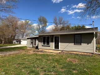 420 S 1st Street, Lewisville, IN 47352
