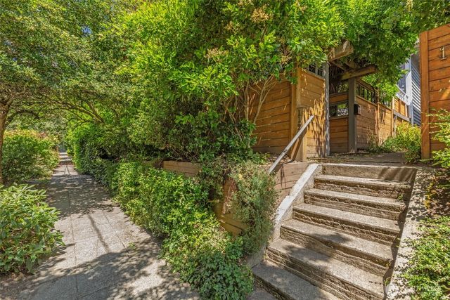 1124 14th Avenue, Seattle, WA 98122