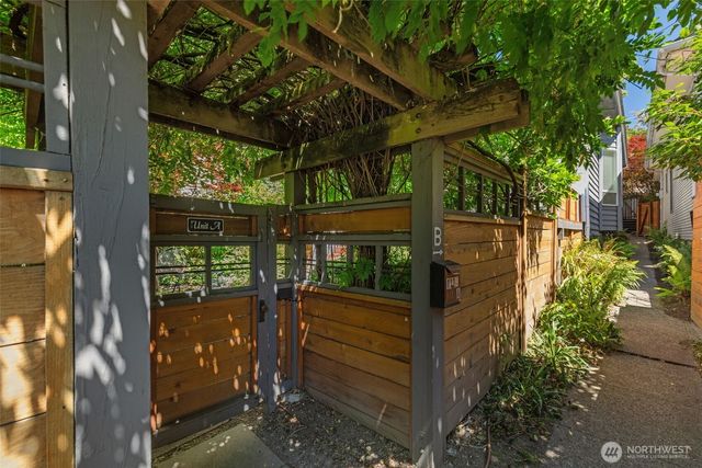 1124 14th Avenue, Seattle, WA 98122