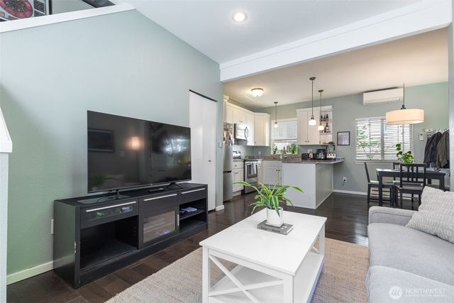 1124 14th Avenue, Seattle, WA 98122