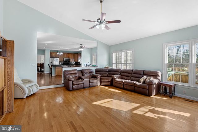 19105 PEACH BLOSSOM CT, Gaithersburg, MD 20879