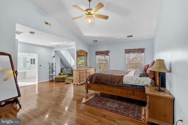 19105 PEACH BLOSSOM CT, Gaithersburg, MD 20879