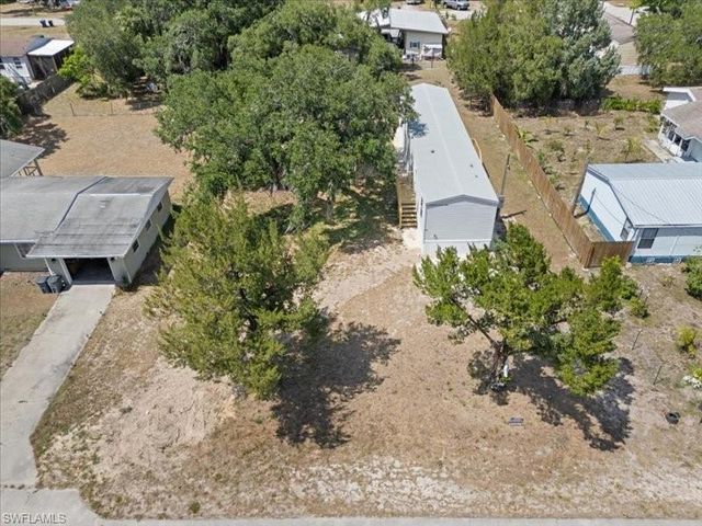 1038 Canopy LN, Moore Haven, FL 33471