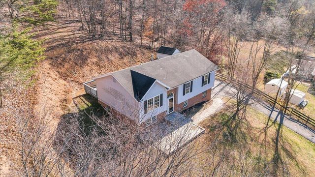 4823 Old Mountain RD, Roanoke, VA 24019