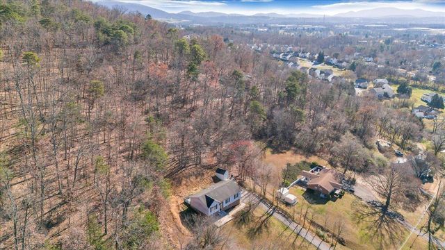 4823 Old Mountain RD, Roanoke, VA 24019