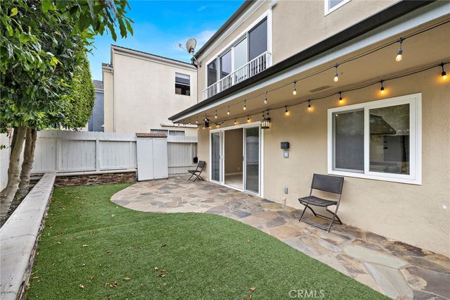 214 20th Street B, Newport Beach, CA 92663