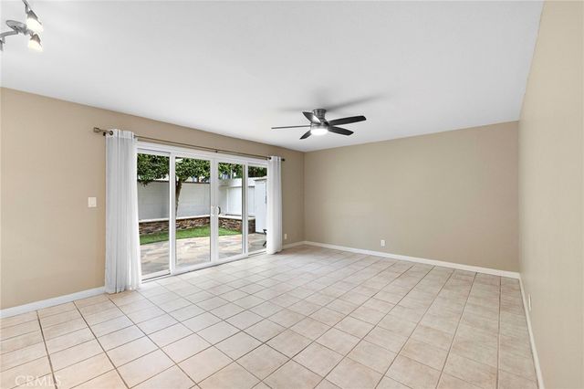 214 20th Street B, Newport Beach, CA 92663