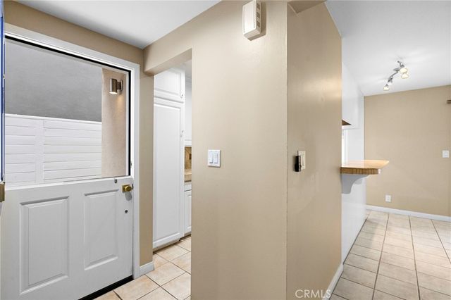214 20th Street B, Newport Beach, CA 92663