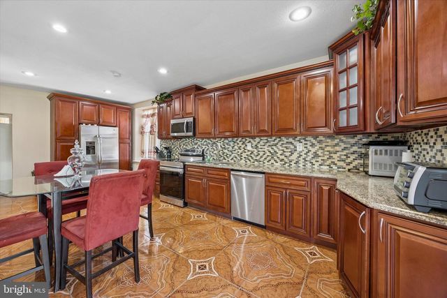 6607 N 7TH ST, Philadelphia, PA 19126