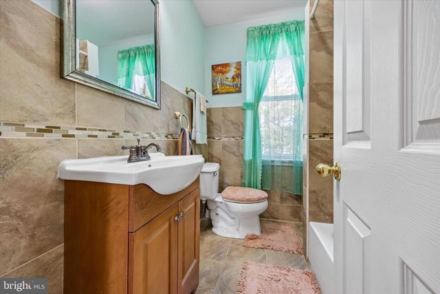 6607 N 7TH ST, Philadelphia, PA 19126