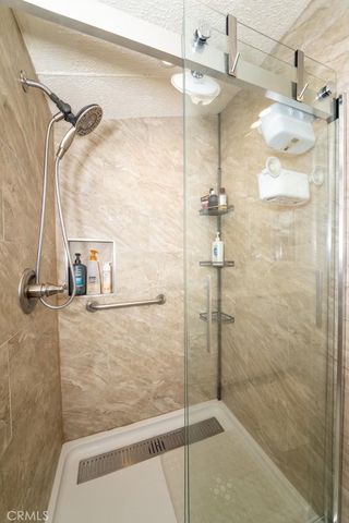 23777 mulholland hwy spc 28, Calabasas, CA 91302