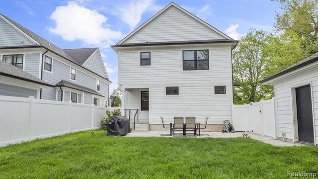 710 N Campbell Road, Royal Oak, MI 48067