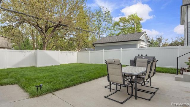 710 N Campbell Road, Royal Oak, MI 48067