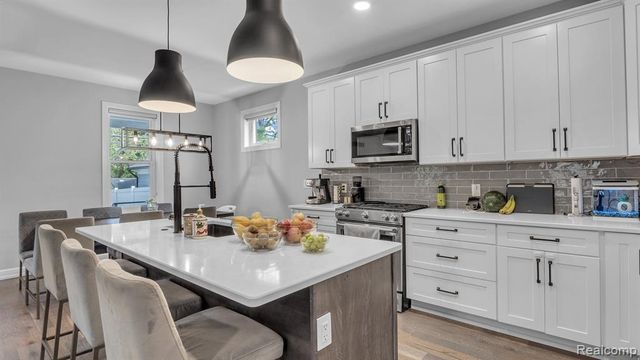 710 N Campbell Road, Royal Oak, MI 48067