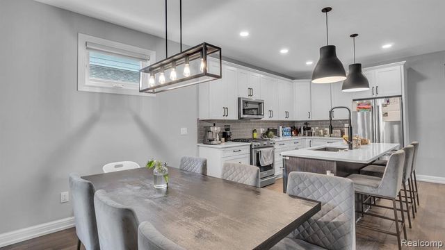 710 N Campbell Road, Royal Oak, MI 48067