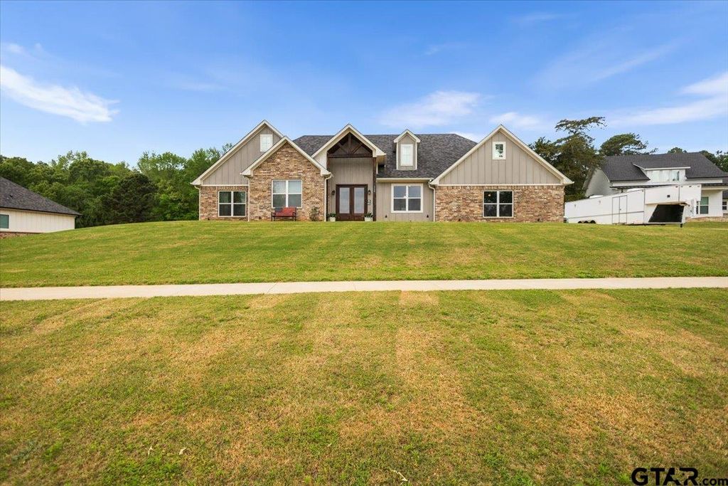 11179 CR 2183, Whitehouse, TX 75791