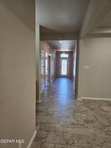 332 BELLWOODE Avenue, El Paso, TX 79932