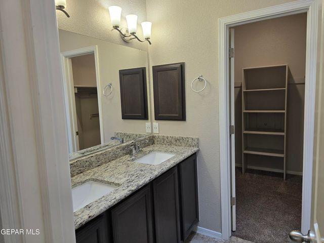 332 BELLWOODE Avenue, El Paso, TX 79932
