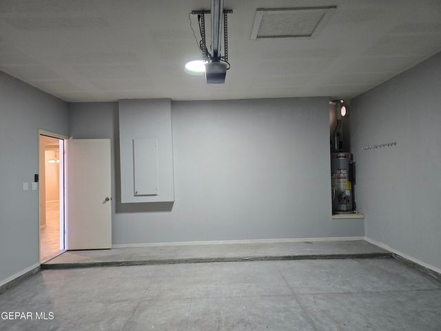 332 BELLWOODE Avenue, El Paso, TX 79932