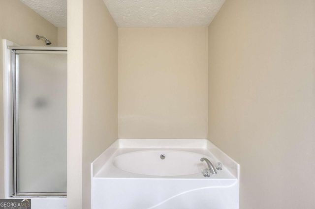453 Tara Commons Circle, Loganville, GA 30052