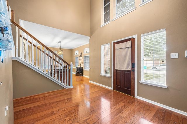 3708 Pine Tree Drive, Pearland, TX 77581