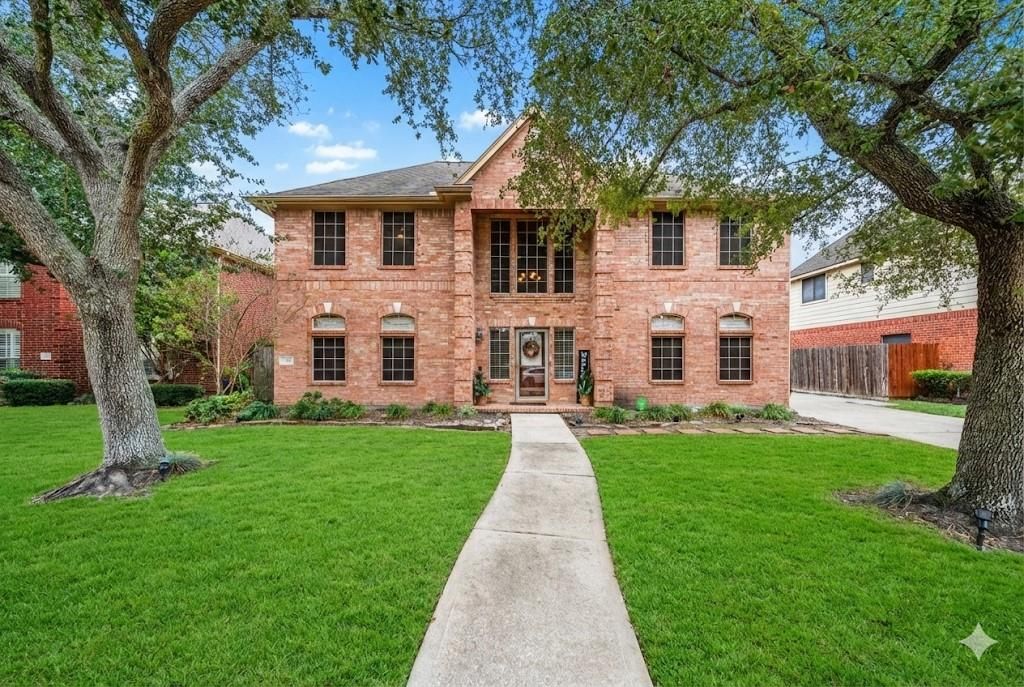 3708 Pine Tree Drive, Pearland, TX 77581