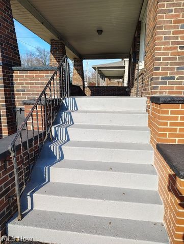 212 Curry Place, Youngstown, OH 44504