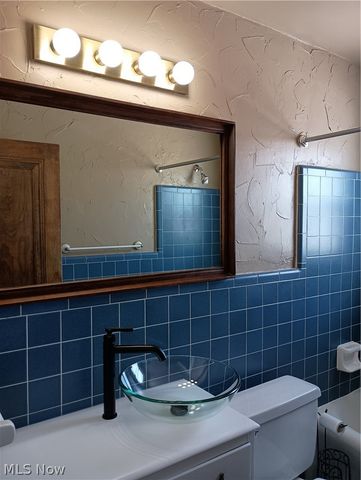 212 Curry Place, Youngstown, OH 44504