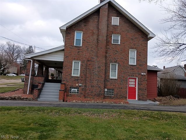 212 Curry Place, Youngstown, OH 44504
