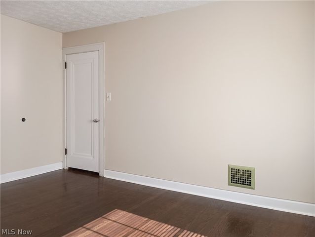 212 Curry Place, Youngstown, OH 44504