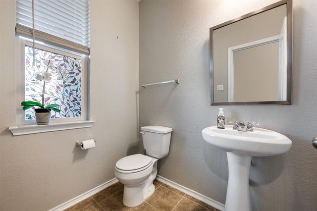 2950 E Old Settlers BLVD 55, Round Rock, TX 78665