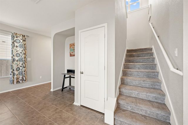 2950 E Old Settlers BLVD 55, Round Rock, TX 78665
