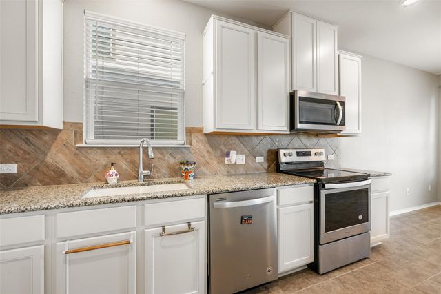 2950 E Old Settlers BLVD 55, Round Rock, TX 78665