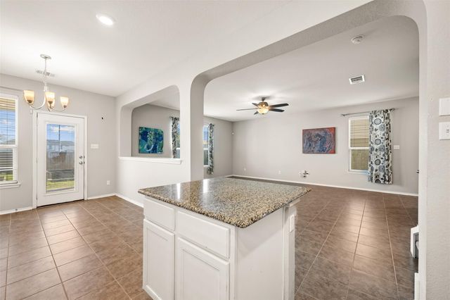 2950 E Old Settlers BLVD 55, Round Rock, TX 78665