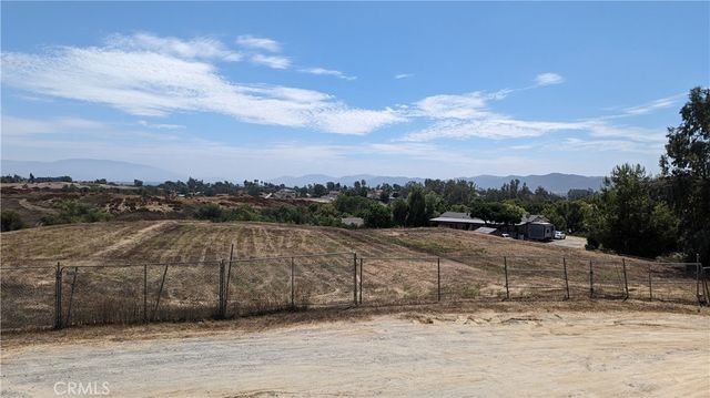 7 Juniper Street, Murrieta, CA 92562