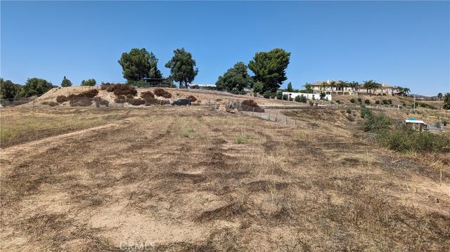 7 Juniper Street, Murrieta, CA 92562