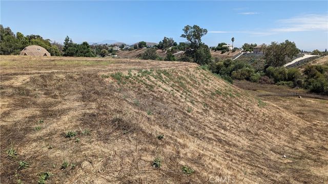 7 Juniper Street, Murrieta, CA 92562