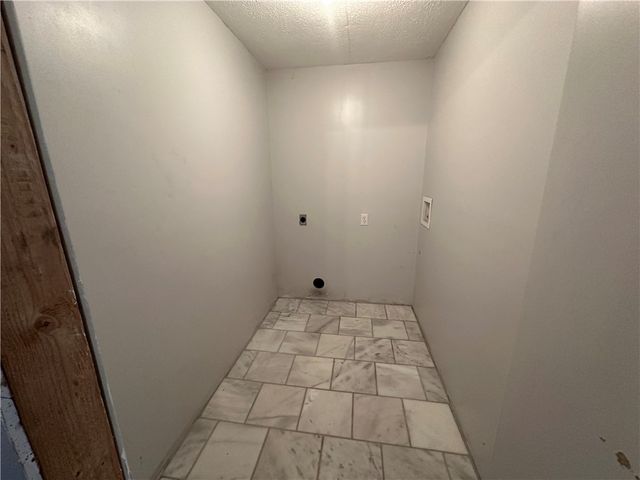 6290 Irishtown Road Ext, Bethel Park, PA 15102