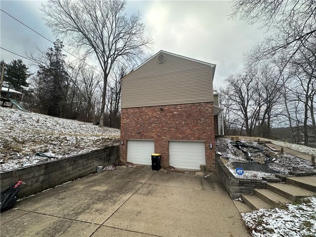 6290 Irishtown Road Ext, Bethel Park, PA 15102