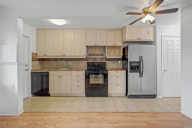60 NW 79th St 6, Miami, FL 33150