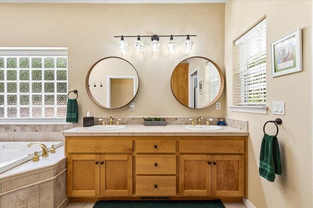 13736 Gold Country, Penn Valley, CA 95946